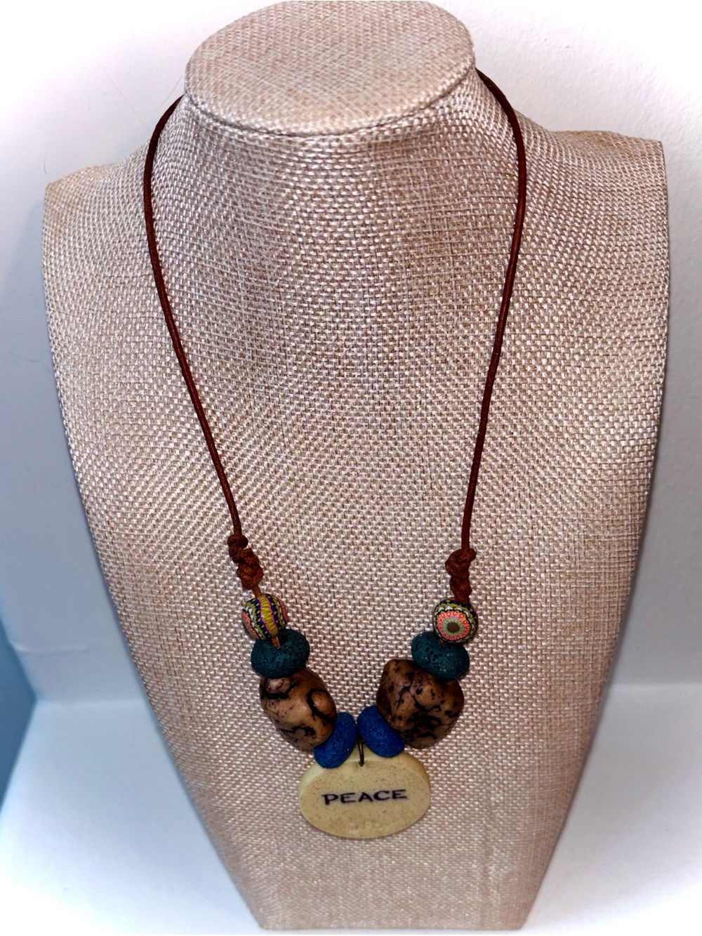 Hand Crafted Tribal Necklace Earthy Style - Picture 5 of 8